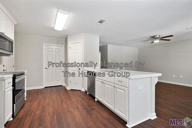 Building Photo - 1499 Ravier Ln