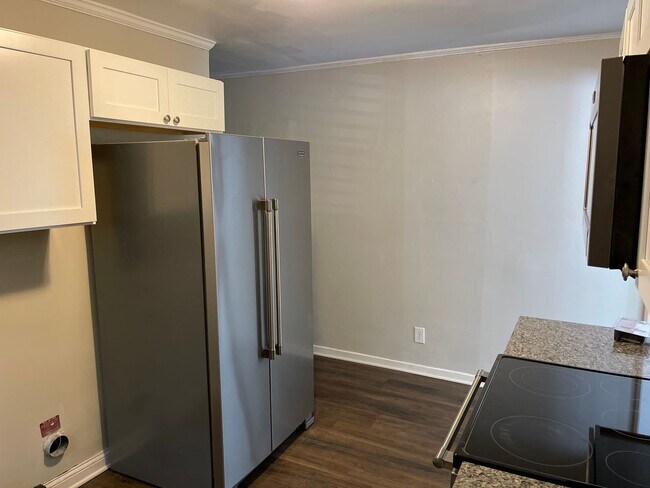 Building Photo - 1308 Ivy Street Coming Soon