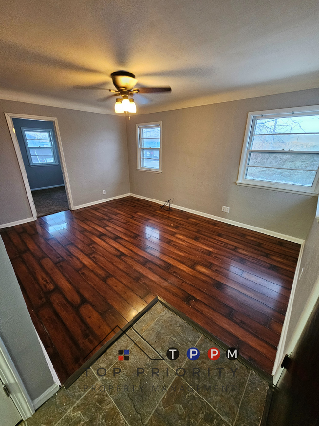 Building Photo - 2 Bedroom | 1 Bathroom Single-Family Home ...