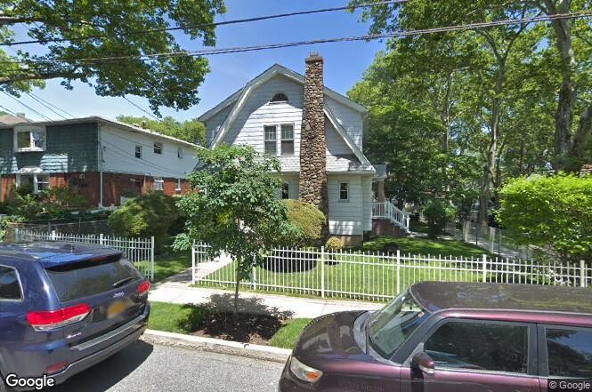 Primary Photo - 323 Rose Ave