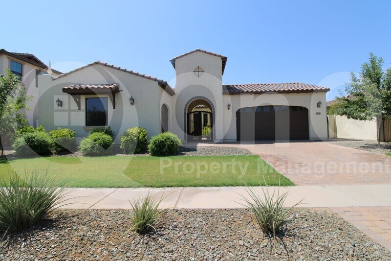Primary Photo - 3847 E Mead Dr