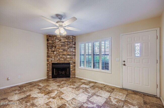 Foto del edificio - 4901 E Kelton Ln