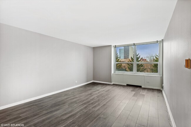 Building Photo - 720 W Gordon Terrace