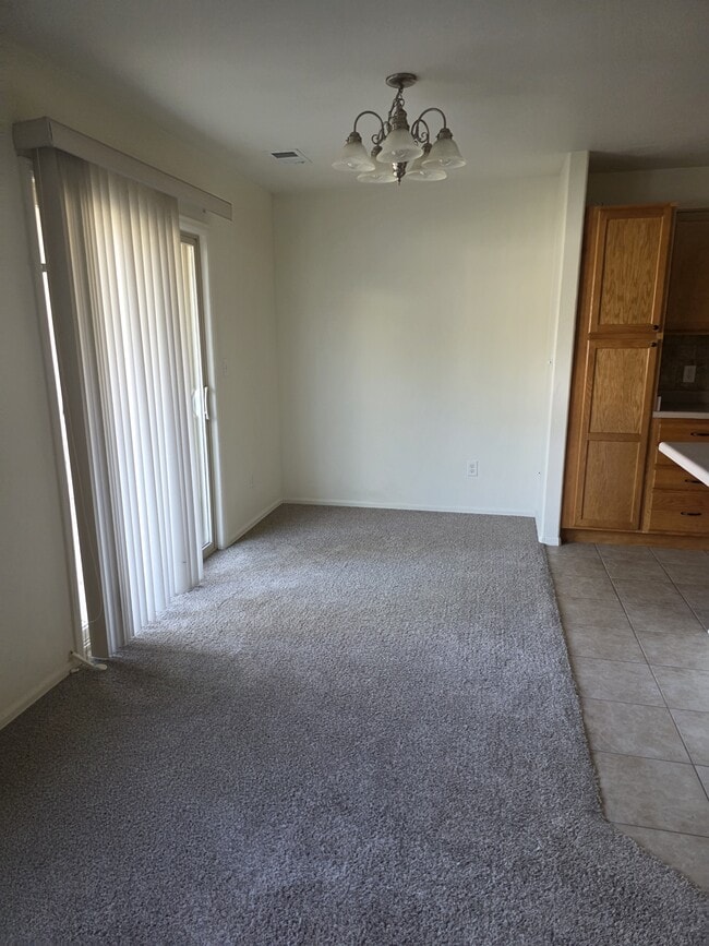 Building Photo - 2453 Theresea Ln
