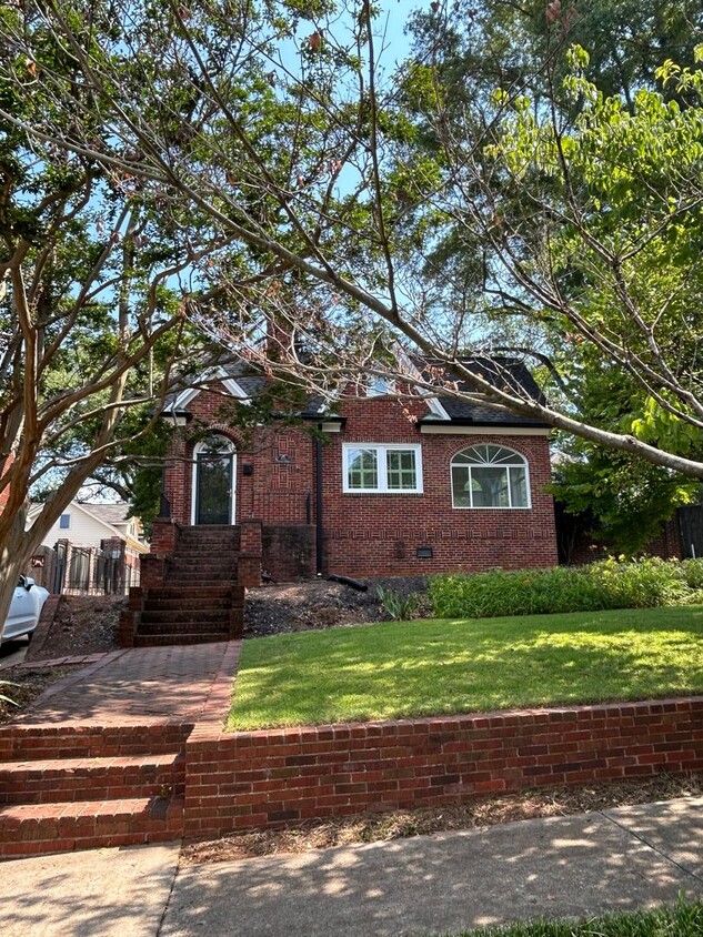 Primary Photo - Greenville, 4BD/2BA, 2800SF