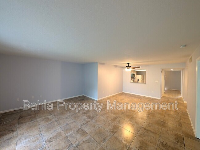 Foto del edificio - 6306 Grand Bahama Cir