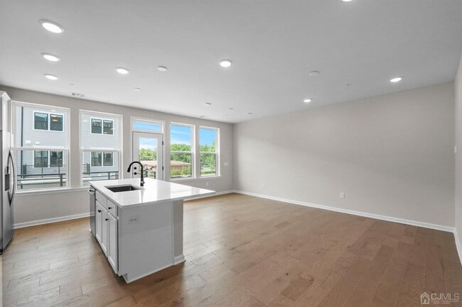 Building Photo - 206 Lyla Ln