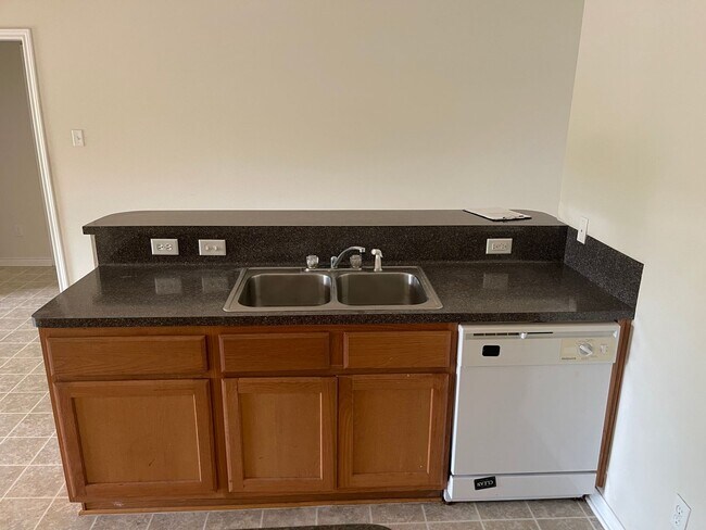 Foto del edificio - College Station - 5 bedrooms / 3 bath hous...
