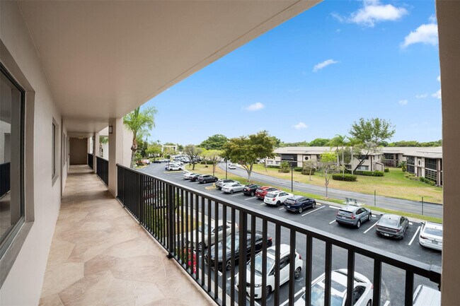 Foto del edificio - 9783 N Belfort Cir