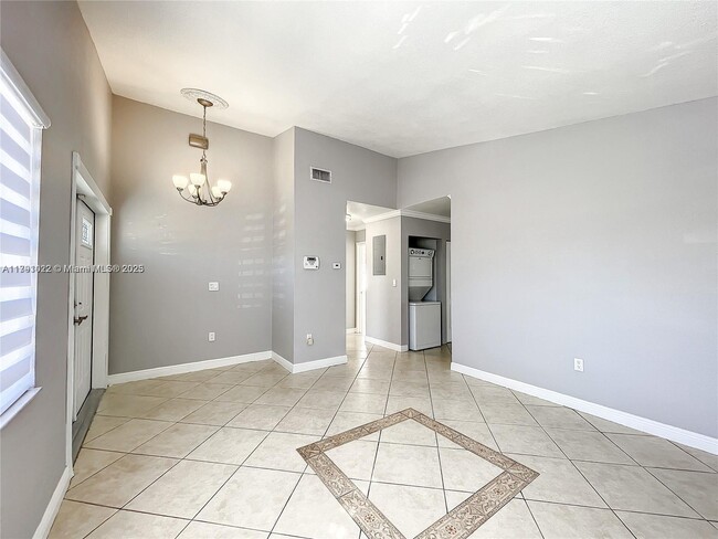 Foto del edificio - 6952 W 25th Ct