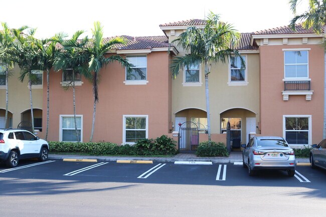 Foto del edificio - 306 Lake Monterey Cir