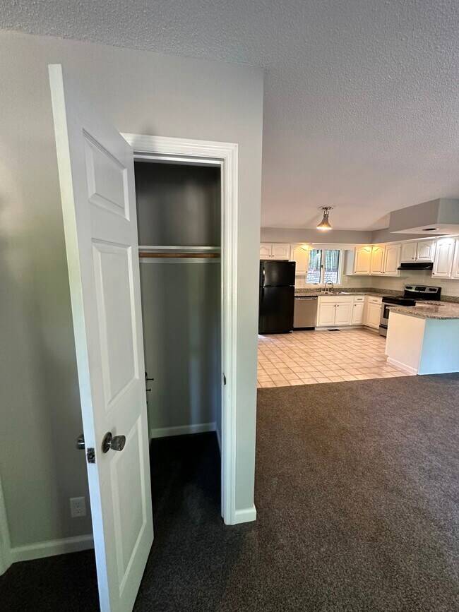 Foto del edificio - 119 Lancelot Ct