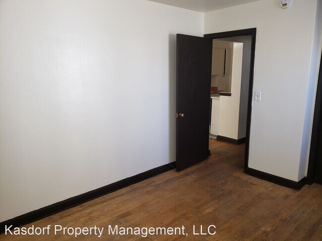 Foto del edificio - 4136 N Green Bay Ave