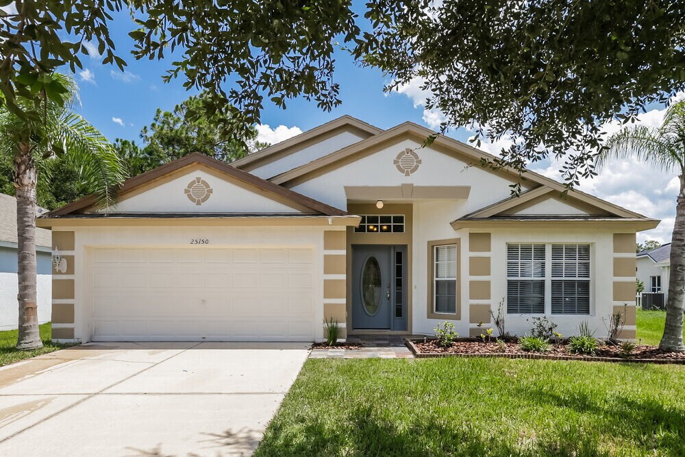 Foto principal - 25150 Lexington Oaks Blvd