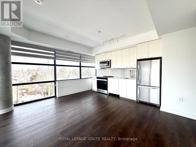 Building Photo - 1604 Charles St