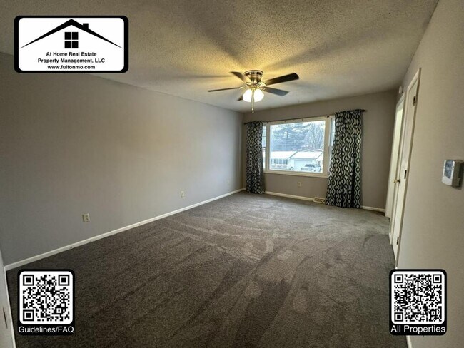 Foto del edificio - 909 Castlewood Avenue