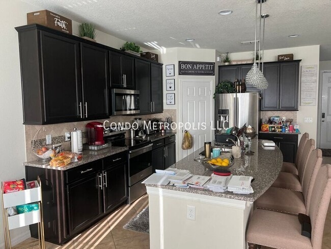 Building Photo - 1608 Regal River Cir