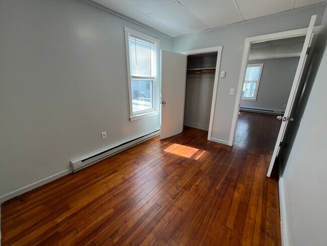 Foto del edificio - 558 Plymouth Ave