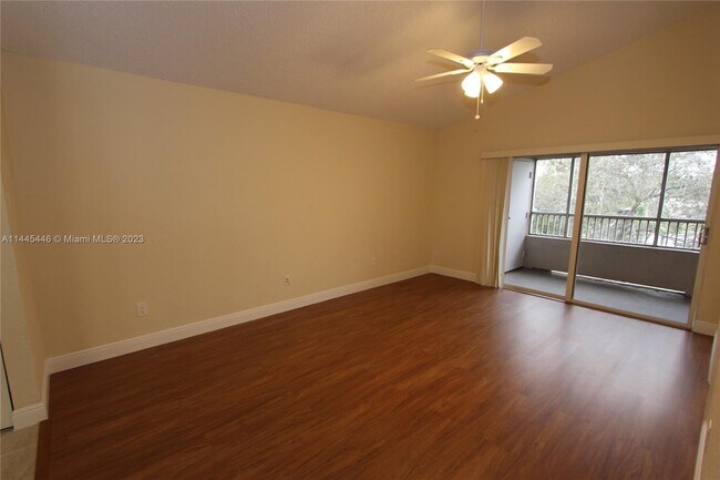 Building Photo - 2871 N Oakland Forest Dr