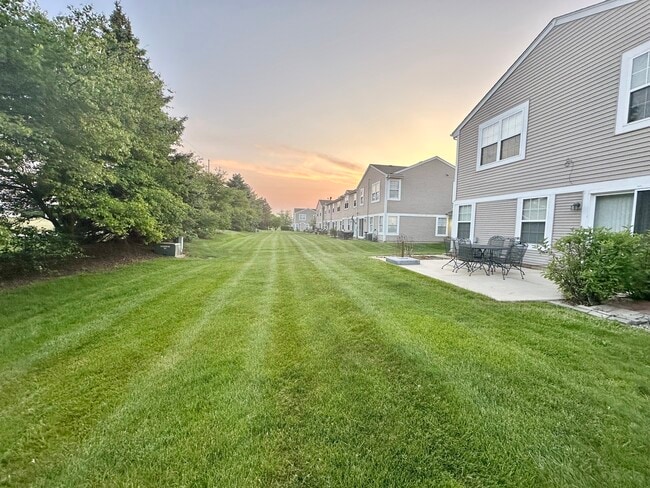 Building Photo - 16033 Tiger Dr