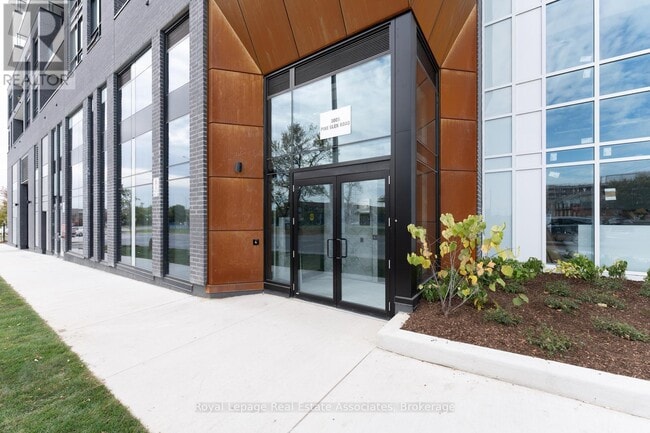 Building Photo - 3005 Pine Glen Rd