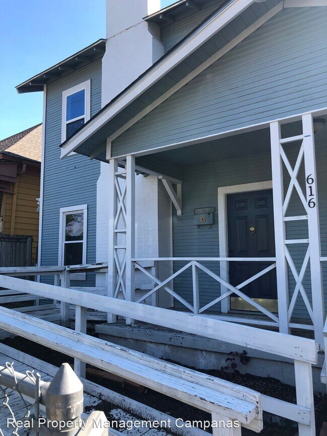 Building Photo - 2 br, 1 bath House - 616 W Craig Pl Unit 102