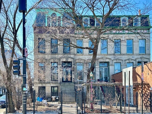 Building Photo - 320 S Ashland Ave
