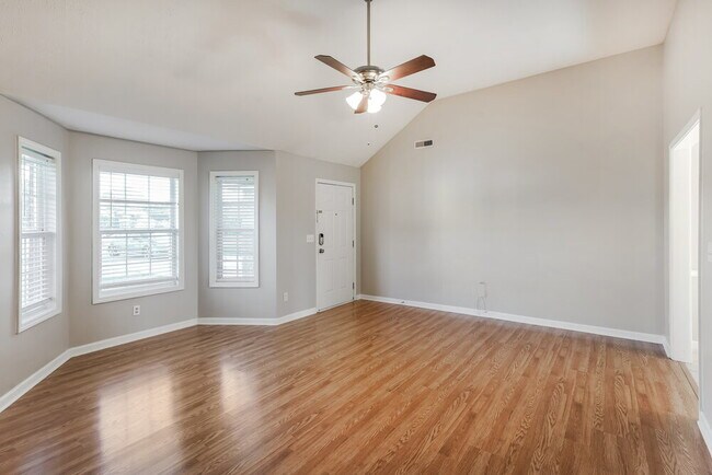 Building Photo - 107 Blythe Ct