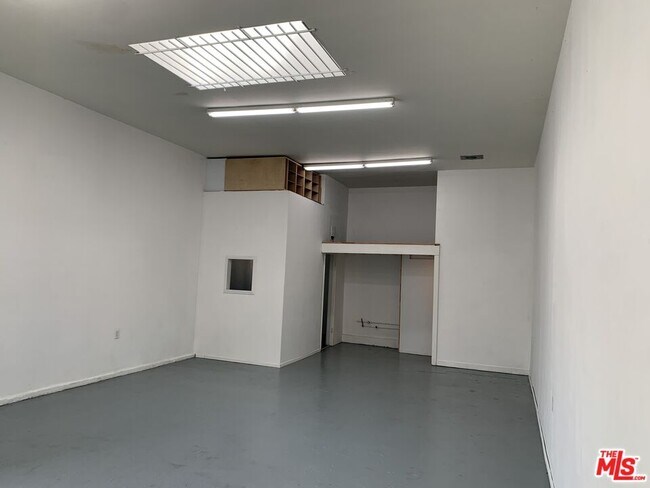 Foto del edificio - 3054 Virginia Rd