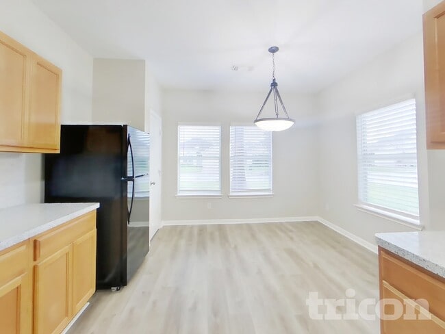 Foto del edificio - 5008 Asia Ln