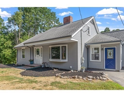 Primary Photo - 47 Railroad Ave