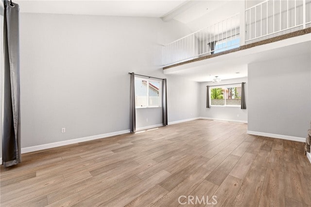 Foto del edificio - 16933 Farwell St