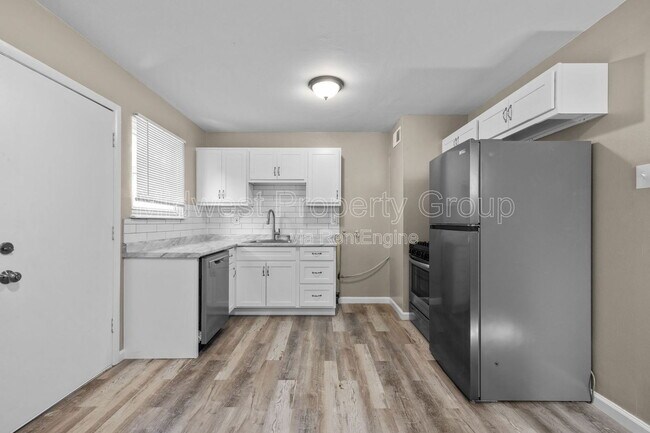 Foto del edificio - 5 Boles Ave