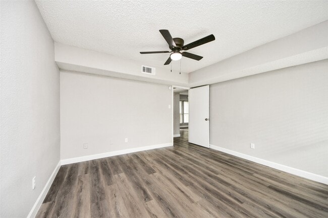 Building Photo - 781 Country Pl Dr