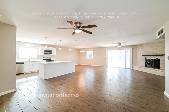 Building Photo - 4701 W Lupine Ave
