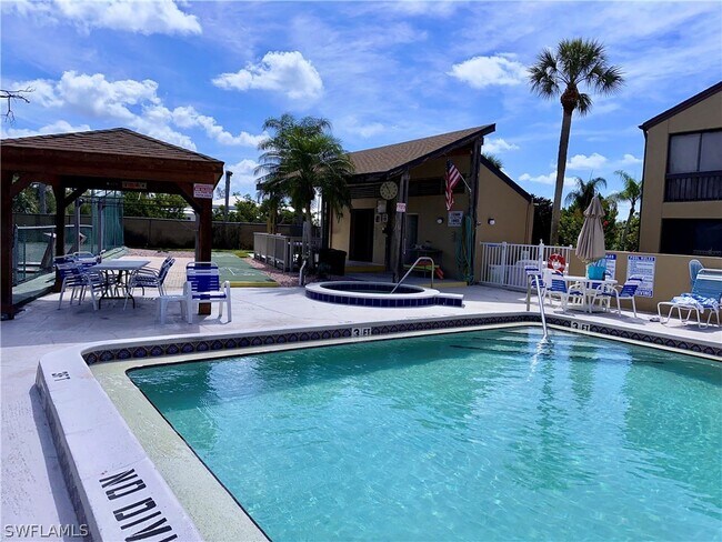 Foto del edificio - 15751 Windward Way Cir
