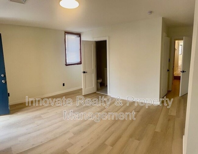 Foto del edificio - 2250 E Clearfield St