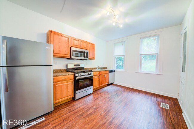 Foto del edificio - 2 br, 1 bath House - 36 Penelope Mt Washin...