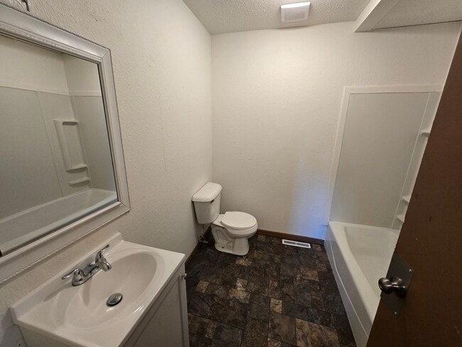 Foto del edificio - 1310 Court St