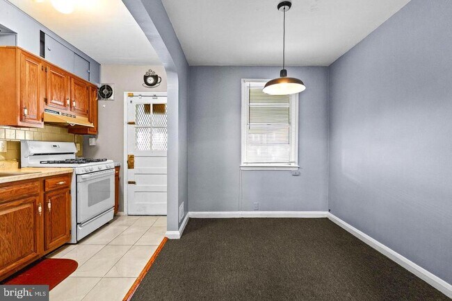 Foto del edificio - 1300 N Potomac St