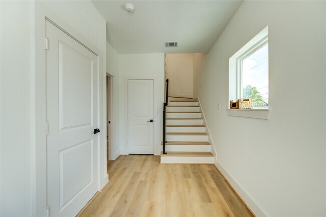 Foto del edificio - 4041 Buck St