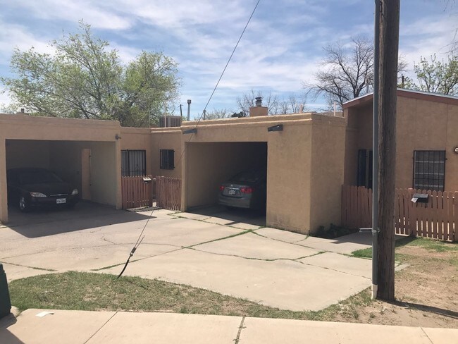 Foto del edificio - 8100 Alameda Ave