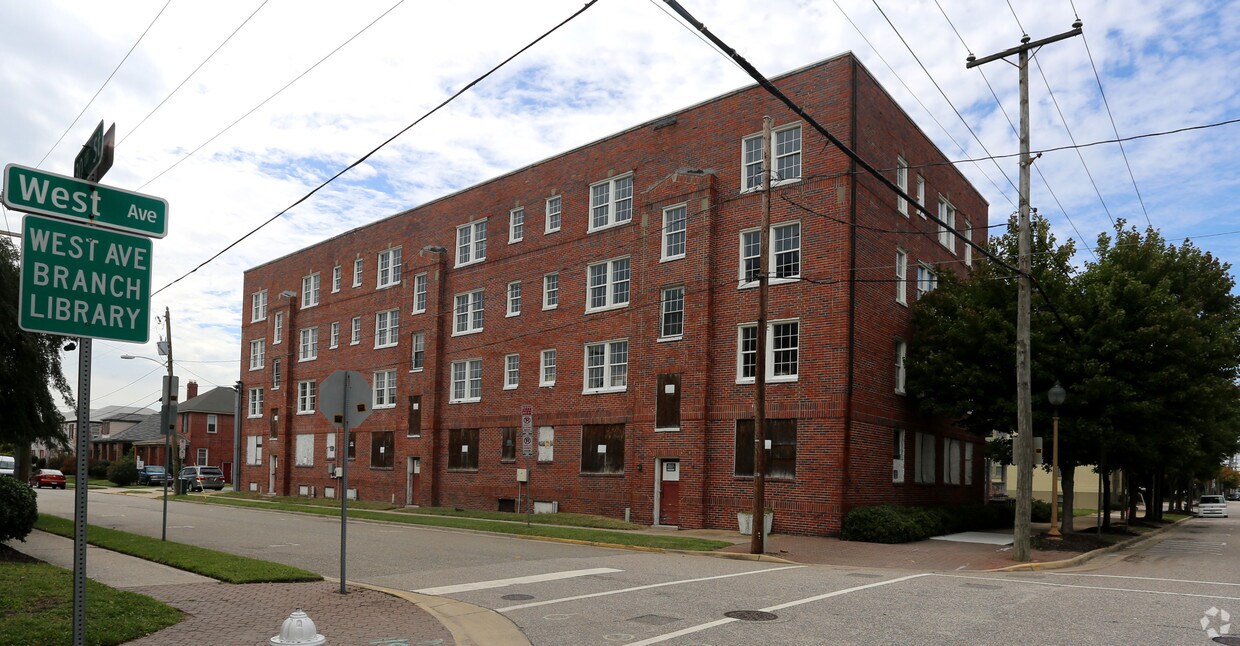 Building Photo - 99 30th St