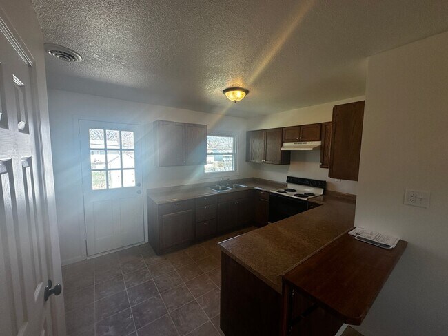 Foto del edificio - 4603 Cheyenne Rd