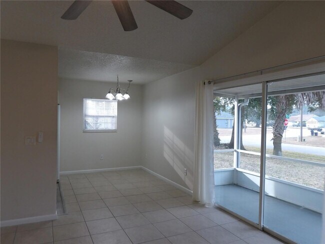 Building Photo - 75 Wellwood Ln