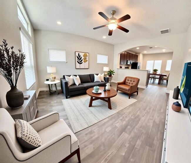 Foto del edificio - 45 Woodland Hills Dr