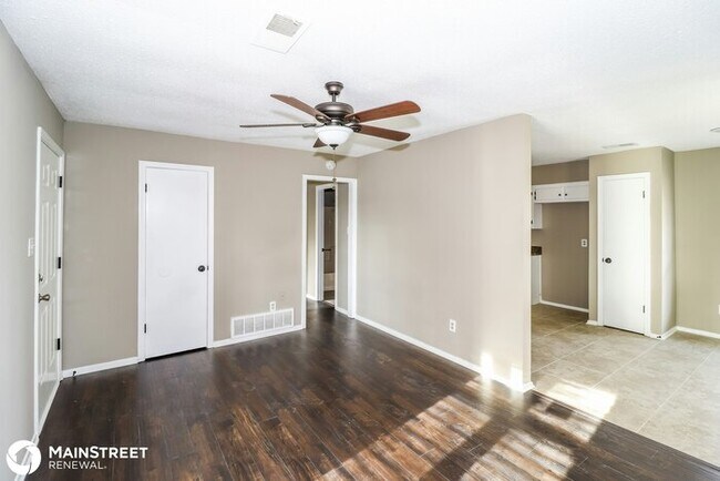 Building Photo - 3220 Fairmeadow Dr