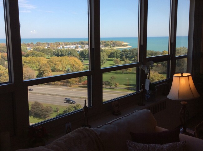 Foto del edificio - 3950 N Lake Shore Dr