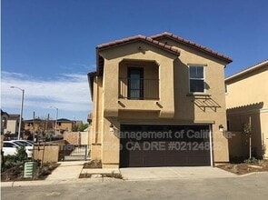 Building Photo - 41966 Pedraza St