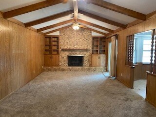 Building Photo - 201 Evergreen Dr